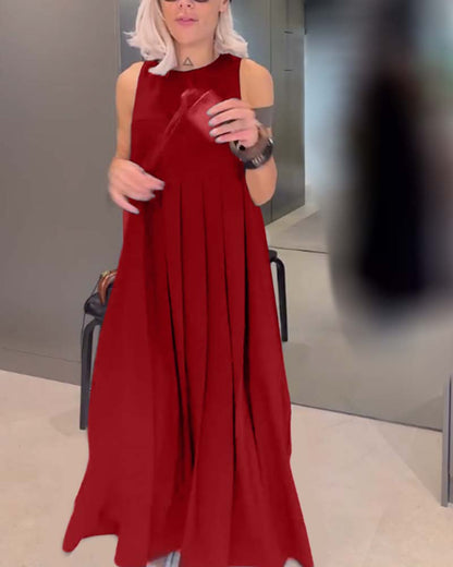 Elegante vestido regata plissado em cor sólida