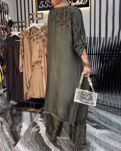 Temperamentvoller bedruckter Anzug mit unregelmäßigem Muster