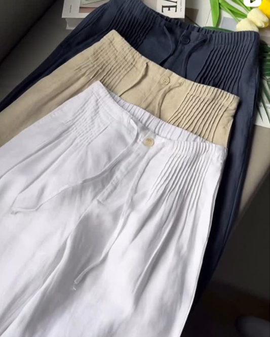 Einfarbige Freizeithose mit Falten und Kordelzug