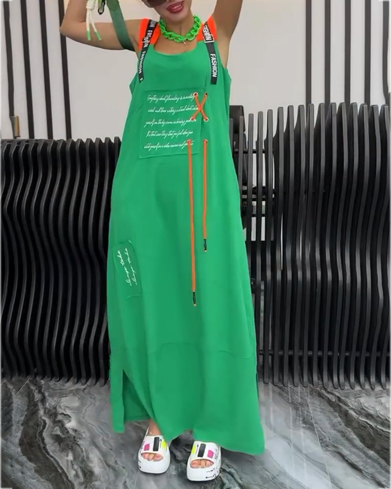 Ärmelloses Kleid mit personalisiertem Buchstabendruck