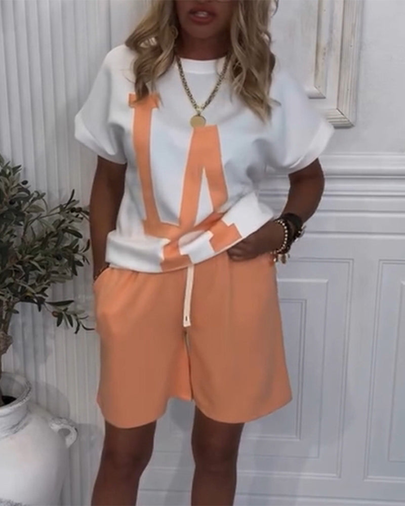 Lässiger Sportanzug mit Buchstabendruck