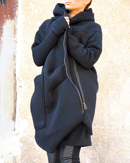 Mittellanger Mantel mit Reißverschluss und großen Taschen