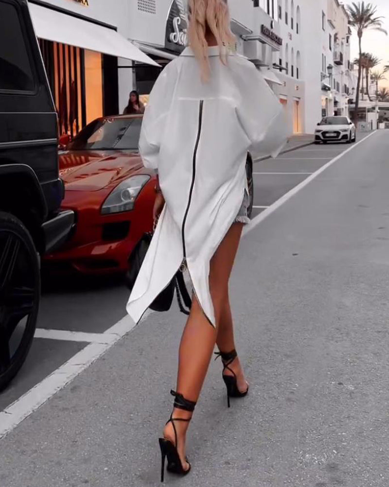 Camicia casual con spacco sul revers in tinta unita