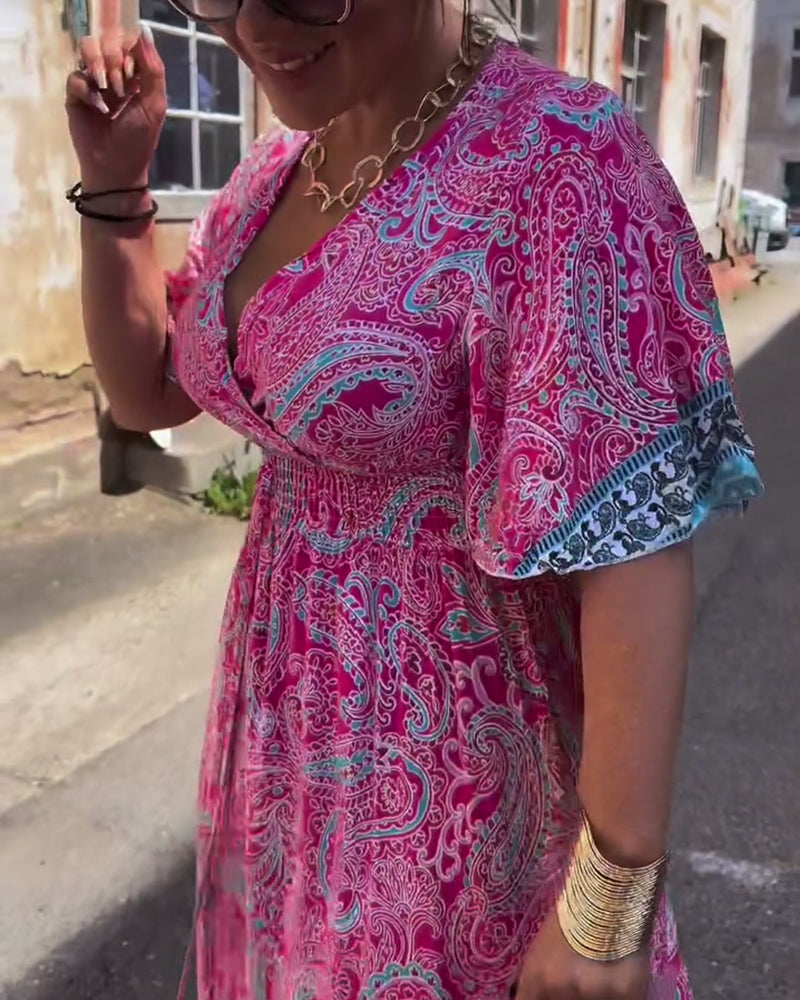 Abito stampato con scollo a V