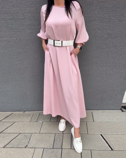 Einfarbiges Kleid mit Laternenärmeln