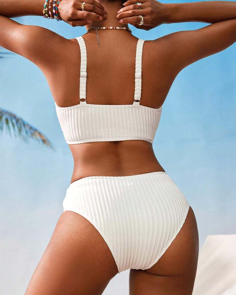 Einfarbiger rückenfreier Triangel-Bikini