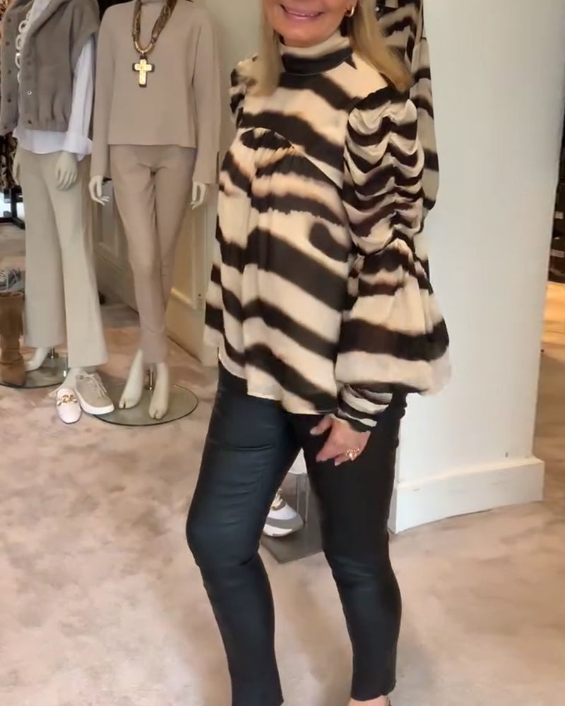 Camicetta con maniche a lanterna alla moda a contrasto