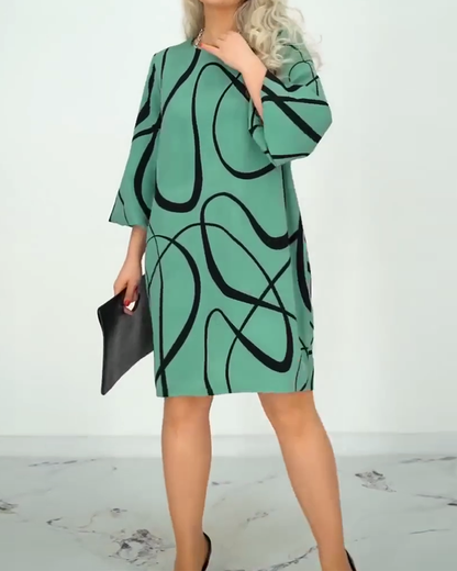 Bedrucktes Kleid mit Rundhalsausschnitt und modischem Design