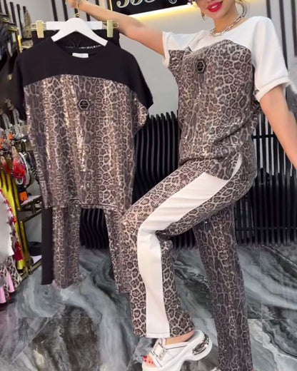 Lässiges zweiteiliges Set mit Leopardenmuster