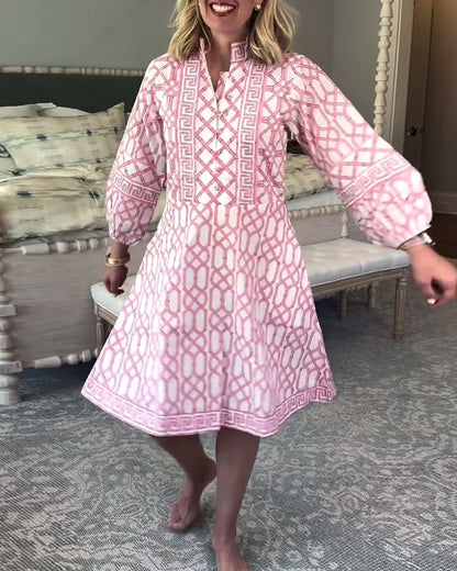 Loses Kleid mit Laternenärmeln, Stehkragen und Print