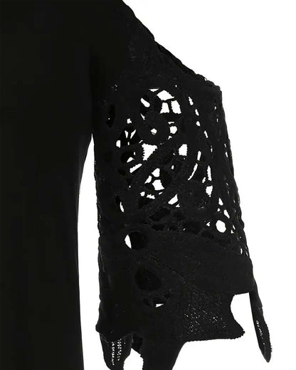 Schulterfreies Kleid mit Spitzeneinsatz