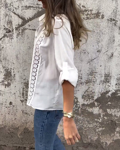 Einfarbiges, hohles Hemd mit Revers