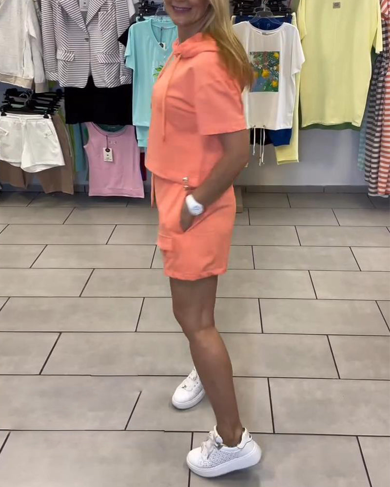 Sportliches Shorts-Set mit Kapuze und einfarbiger Farbe