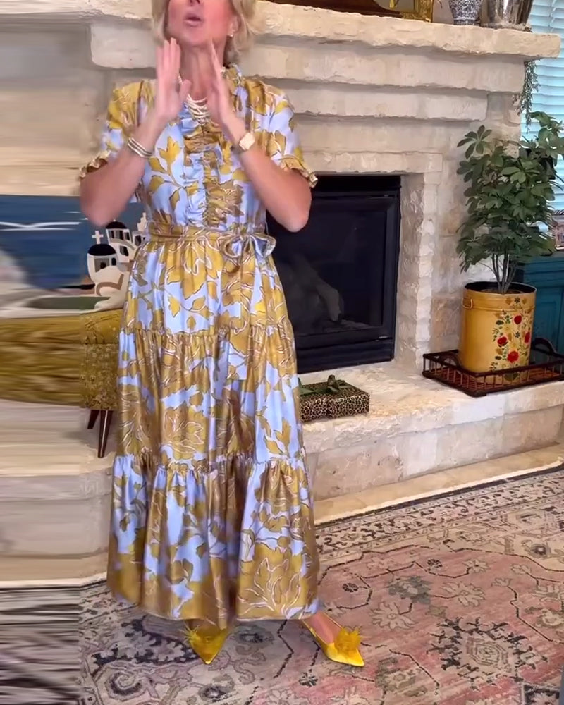 Bedrucktes Maxikleid mit Rüschen und kurzen Ärmeln