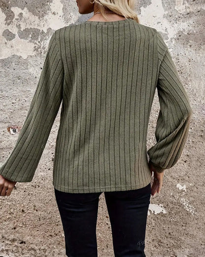 Geripptes Strickoberteil mit Leopardenmuster