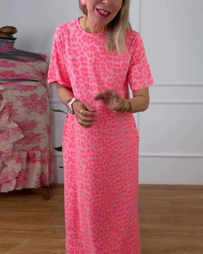 Abito a maniche corte con stampa leopardata