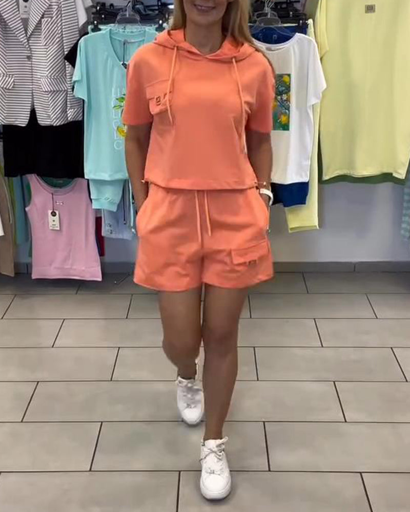 Sportliches Shorts-Set mit Kapuze und einfarbiger Farbe