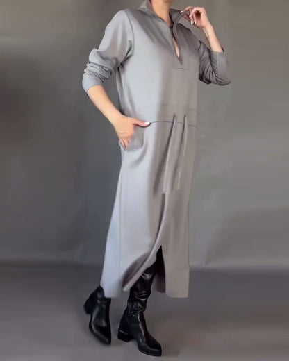 Modisches Kleid mit halbem Reißverschluss am Hals