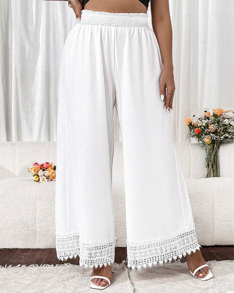 Modische Hose mit weitem Bein und Spitzennähten