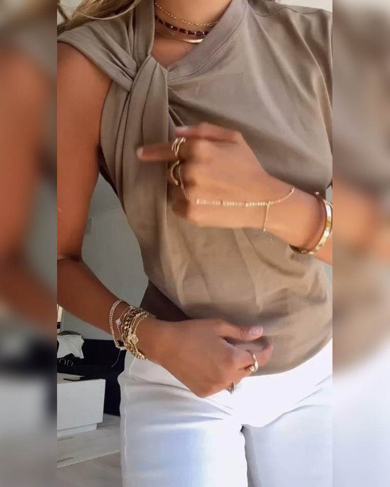 Ärmelloses Twist-T-Shirt