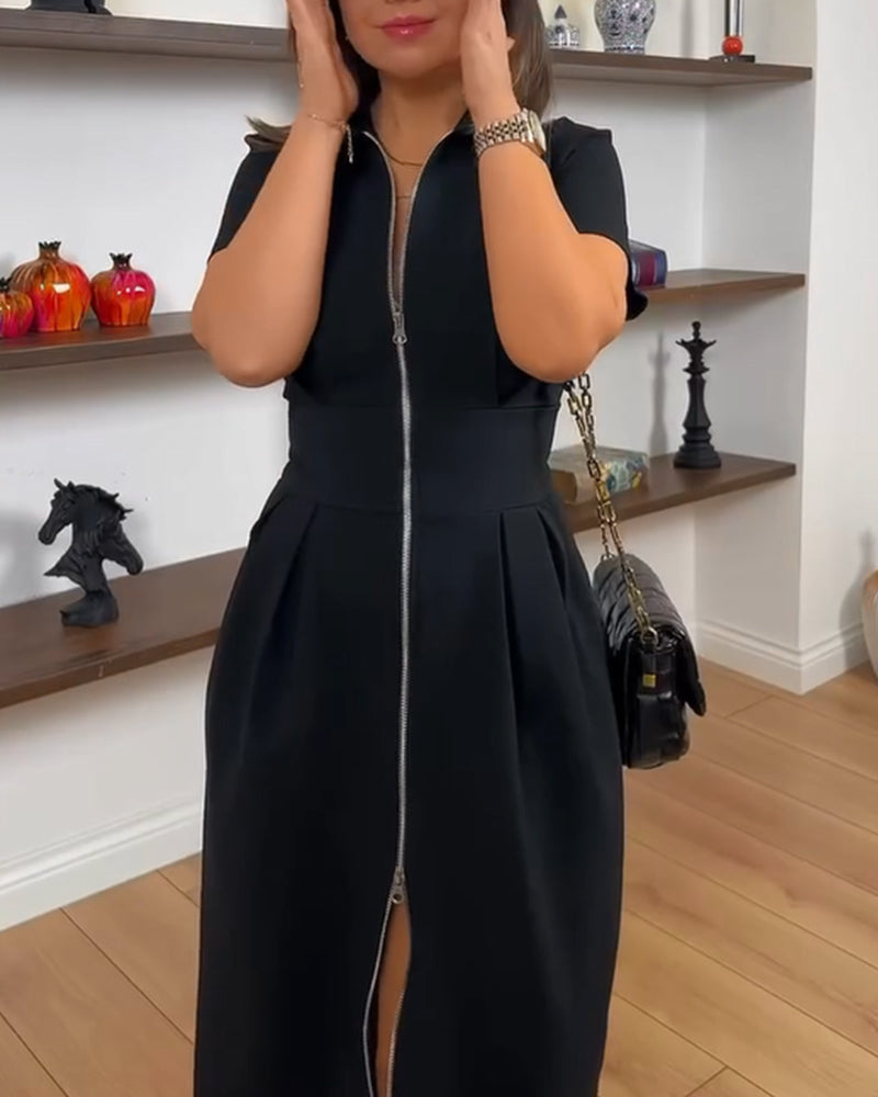 Kleid mit Reverskragen und Reißverschluss