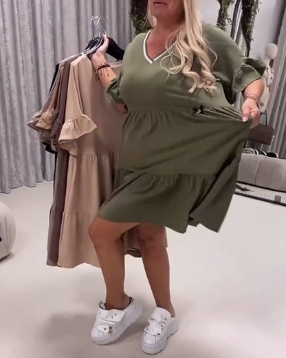 A-Linien-Kleid mit V-Ausschnitt und Rüschenärmeln