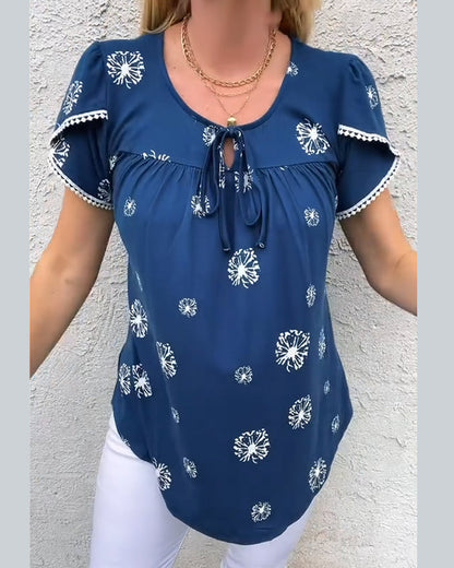 Bluse mit Batikmuster und Blütenärmeln