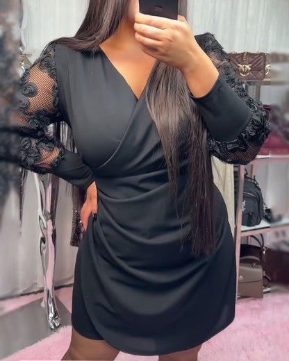 Solid Color V-Neck Long-Sleeved Dress