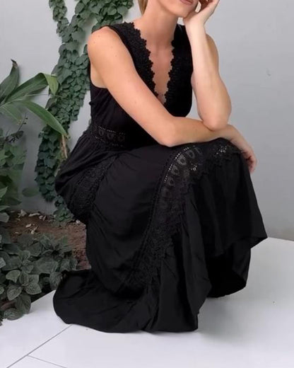 Tanktopkleid mit V-Ausschnitt und Spitze