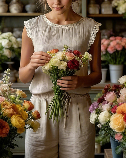 Women's Lace Trim Sleeveless T-shirt