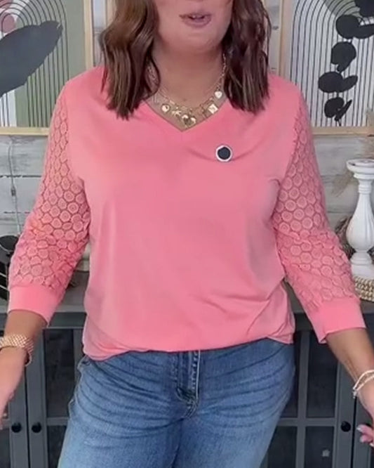 Bluse mit Dreiviertelärmeln und V-Ausschnitt und Spitzeneinsatz