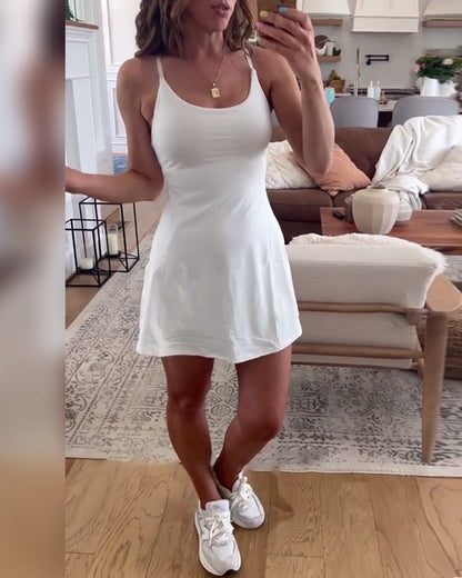 Einfarbiges Freizeitkleid mit Hosenträgern