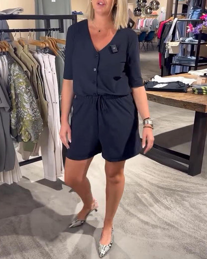 Kurzärmliger Jumpsuit mit V-Ausschnitt und Schnürung
