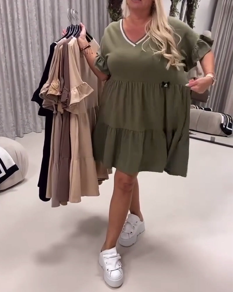 A-Linien-Kleid mit V-Ausschnitt und Rüschenärmeln