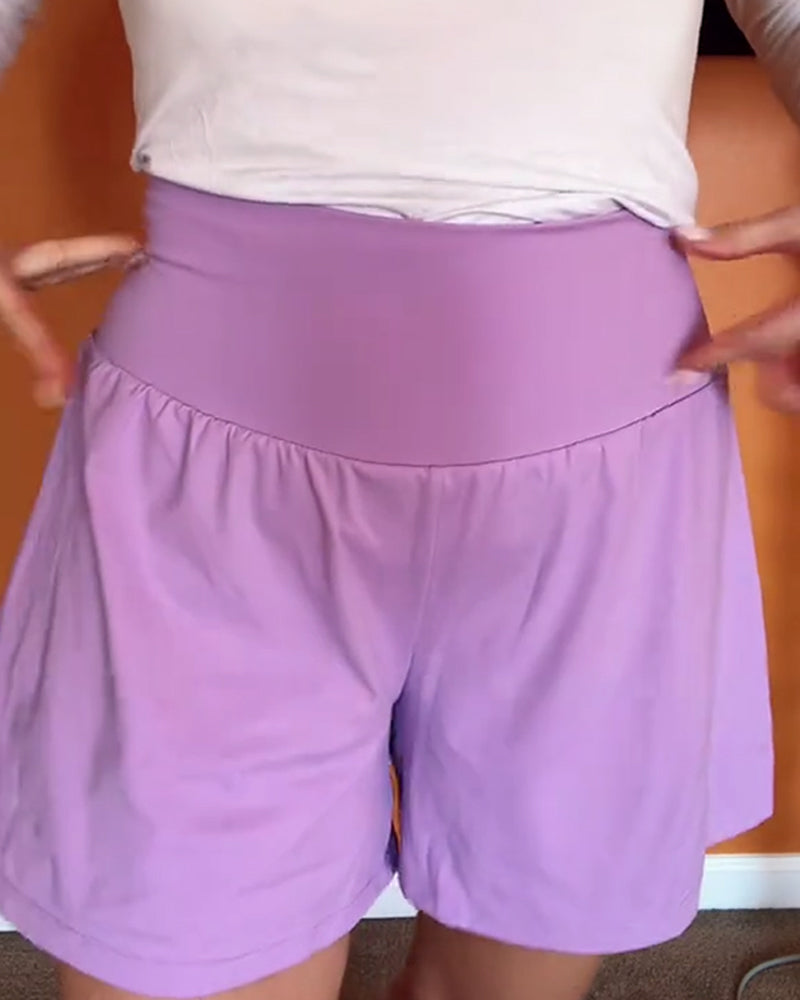 Einfarbige Shorts mit hoher Taille