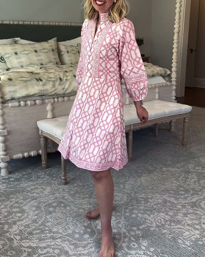 Loses Kleid mit Laternenärmeln, Stehkragen und Print