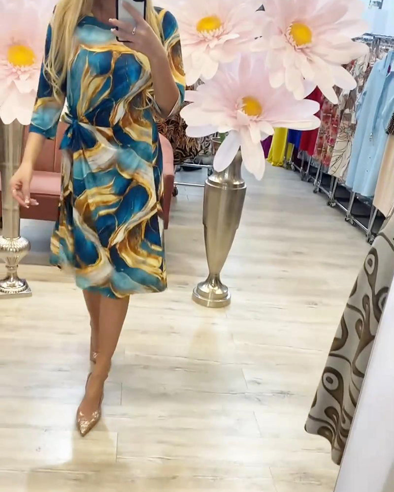 Kleid mit halblangen Ärmeln und Twist-Print