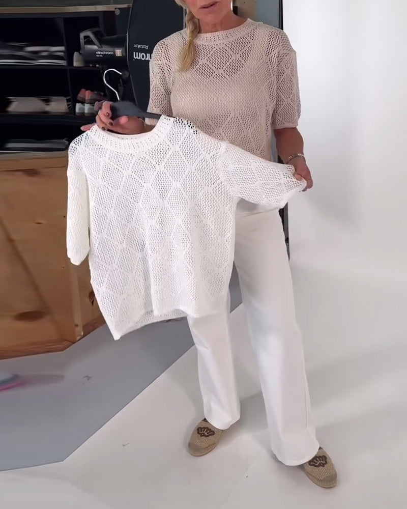 Rundhalspullover in Volltonfarbe mit Hohlsaum