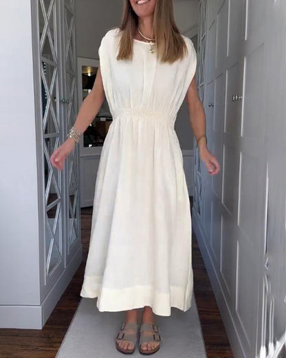 Elegante abito in tinta unita con vita stretta