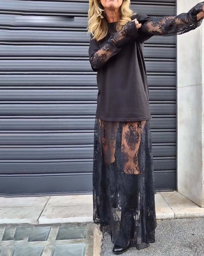 Zweiteiliges Set – einfarbiges T-Shirt und Spitzenrock