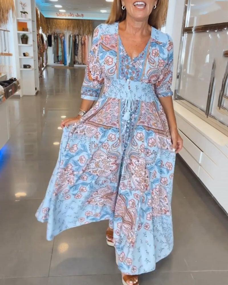 Urlaubskleid mit V-Ausschnitt und 3/4-Ärmeln