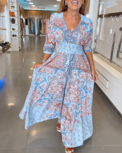 Urlaubskleid mit V-Ausschnitt und 3/4-Ärmeln