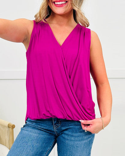 Ärmelloses, einfarbiges, plissiertes Cross-Tanktop