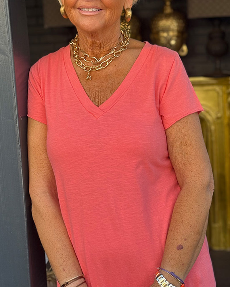 Einfarbiges, langes Kleid mit V-Ausschnitt und kurzen Ärmeln