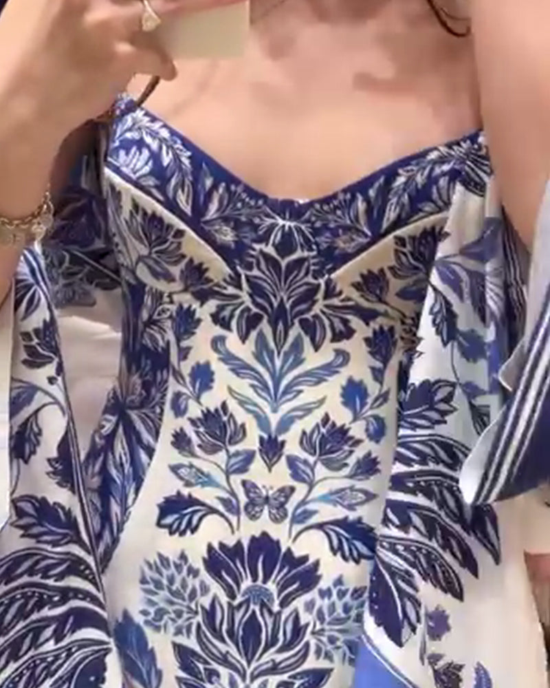 Trägerloser, zweiteiliger Badeanzug mit Cape