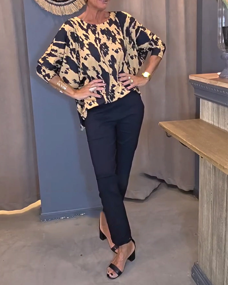 Bedruckte Bluse mit Schlitz und Rundhalsausschnitt