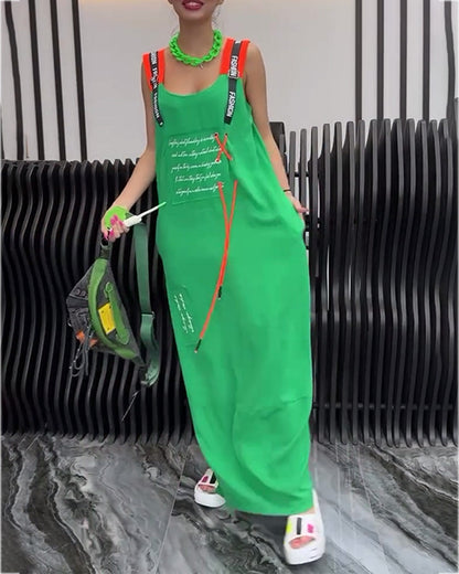 Ärmelloses Kleid mit personalisiertem Buchstabendruck