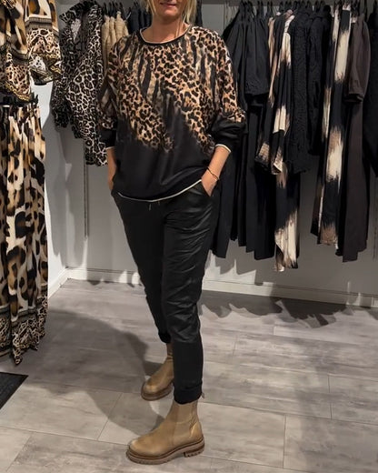 Casual leopard print round neck blouse