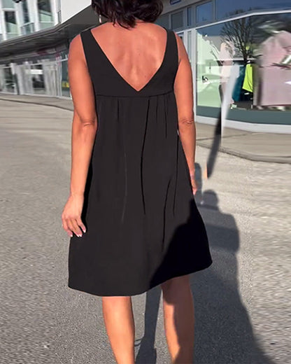 Ärmelloses, einfarbiges Etuikleid