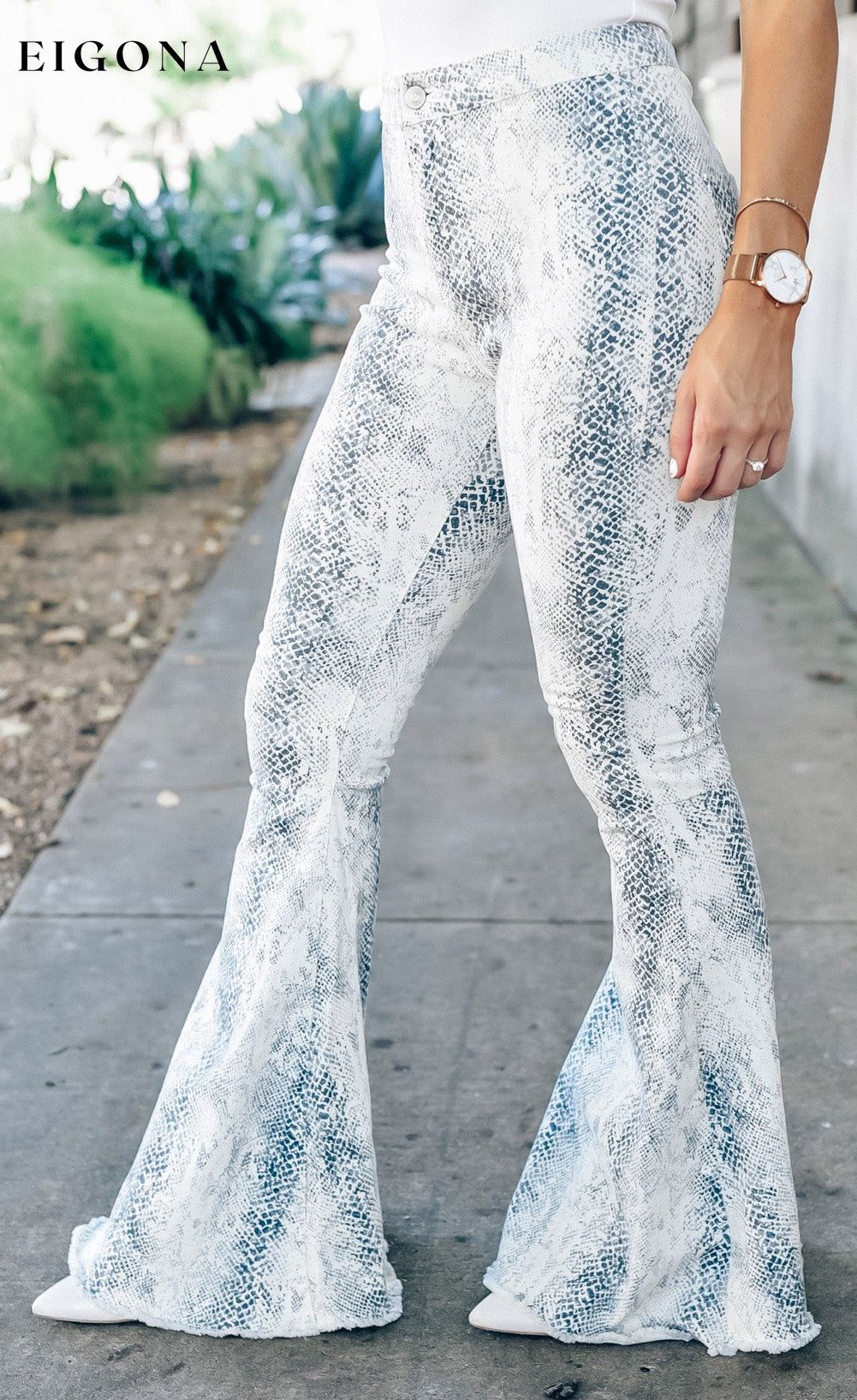 White Western Fashion High Waist Snakeskin Print Flare Pants All In Stock bottoms clothes Flare Jeans Jeans Occasion Daily pants Season Fall & Autumn Silhouette Flare Style Western wide leg pants